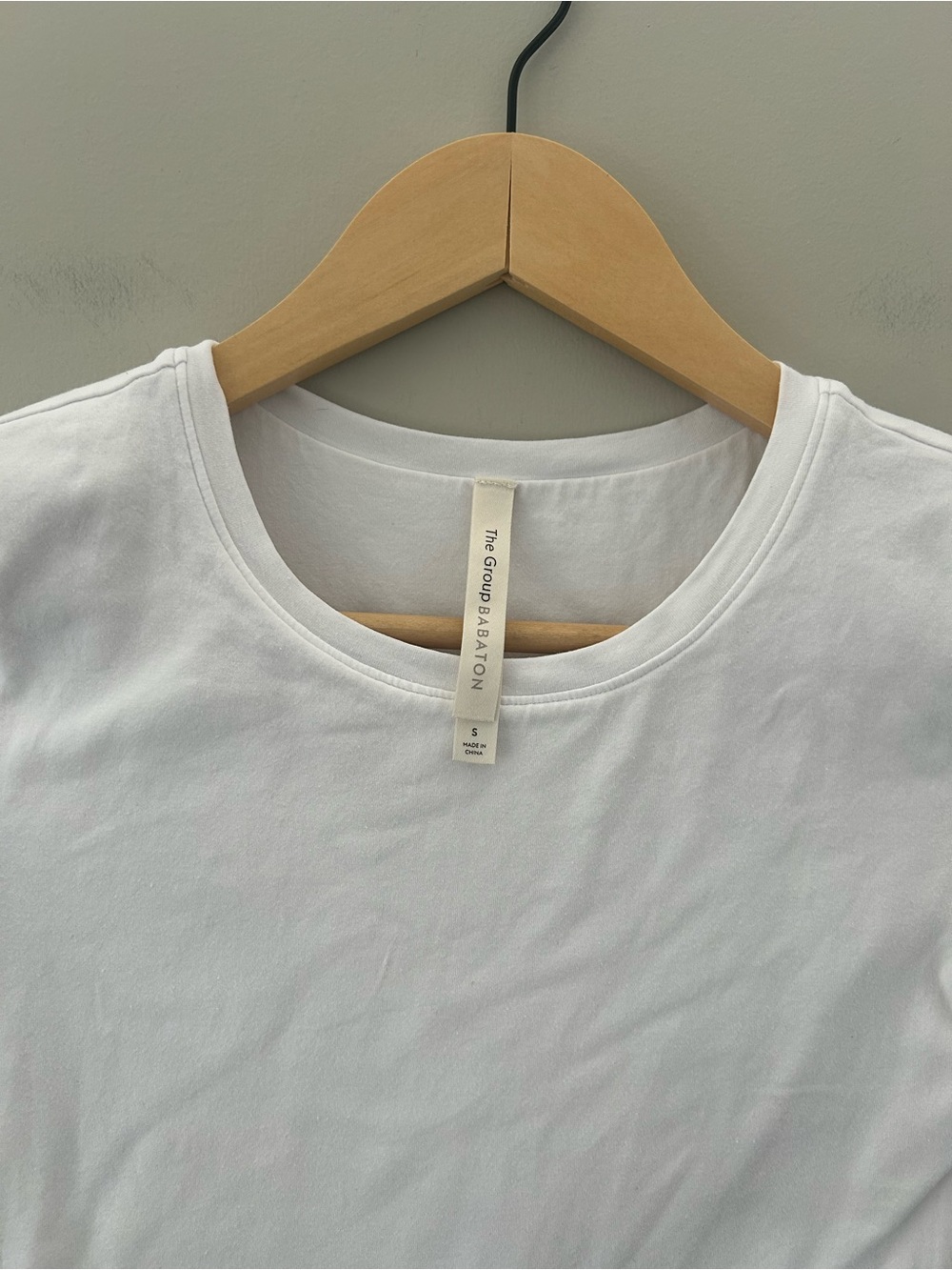 The Group Babaton Classic White Short Sleeve Contour Vivacity Crew Neck Bodysuit - Picture 5 of 7